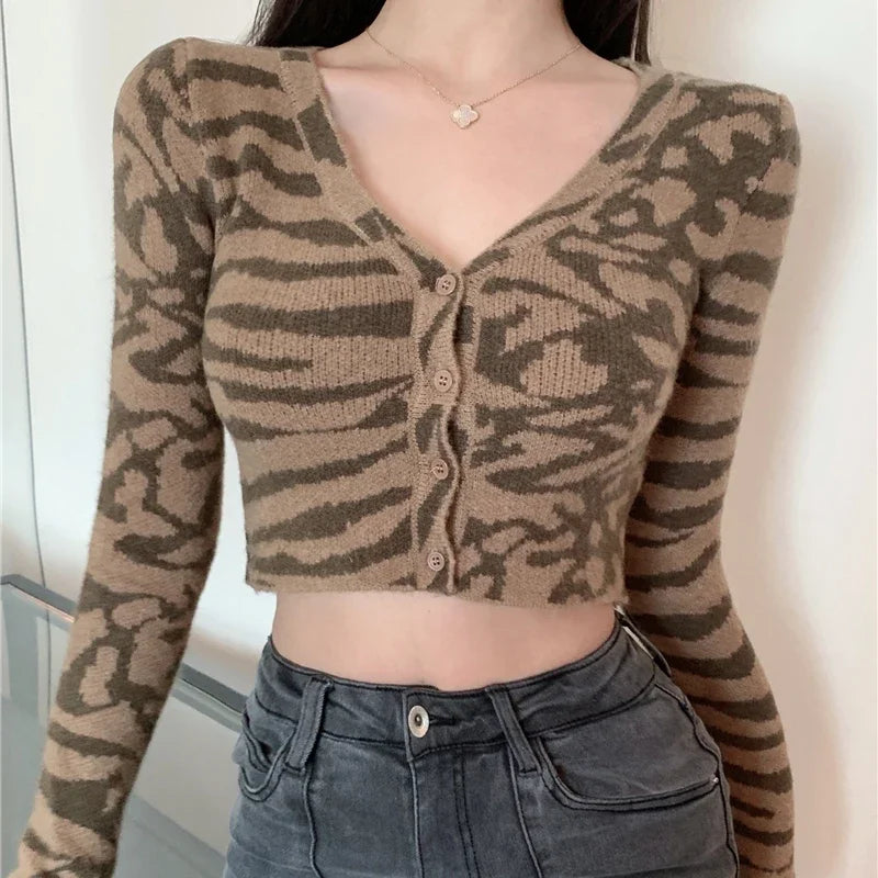 https://ae01.alicdn.com/kf/Saed83c79f9574f8abcd47a64fea18f13S/American-Retro-Leopard-Woman-Cardigan-V-Neck-Long-Sleeve-High-Waist-Knitted-Cardigans-Female-Cropped-Top.jpg